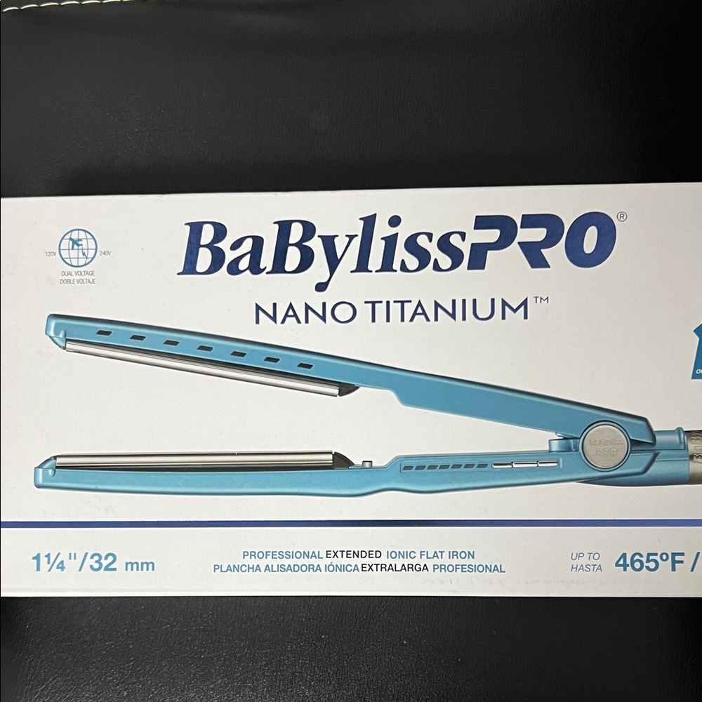 BaBylissPRO Nano Titanium Hair Straightener in Blue